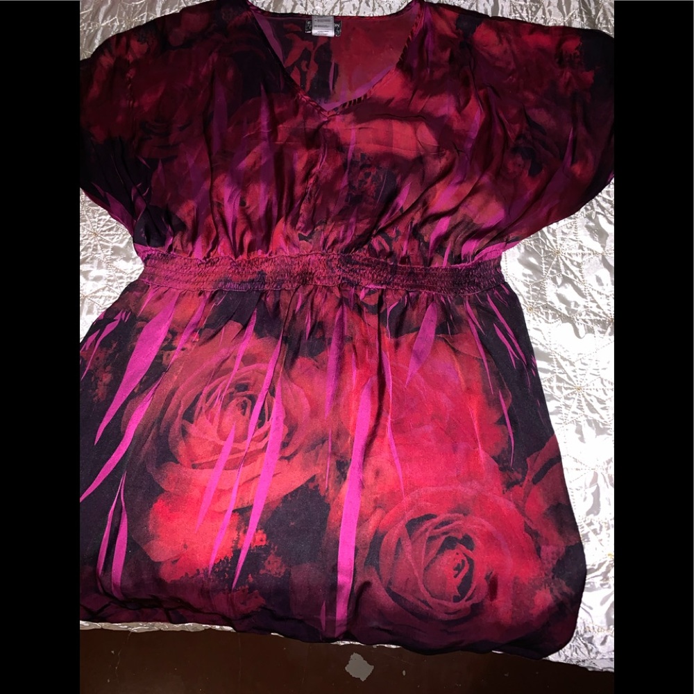 Red/black butterfly sleeves tunic top